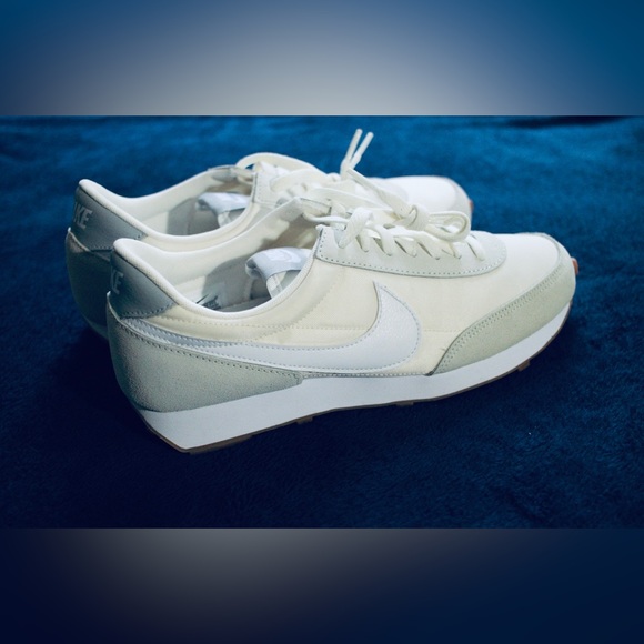 Nike Daybreak white gum waffle ones - Picture 7 of 12